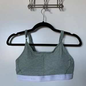 Nike Women’s Medium Green Sports Bra